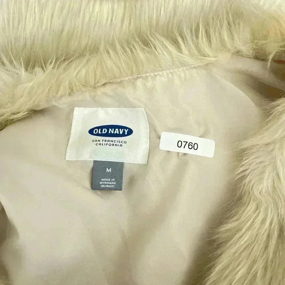 Faux Fur Vest Size M Oversized Cream Shaggy Glam Boho Streetwear Winter Cabin - Picture 5 of 9